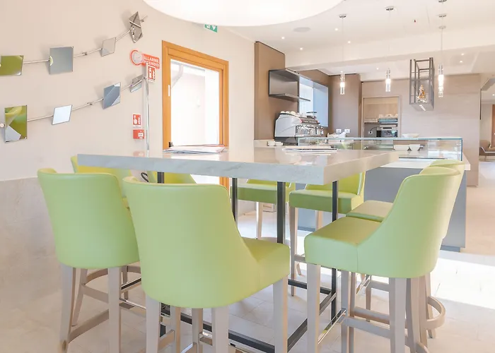 Horizon Wellness & - Western Signature Collection 4*